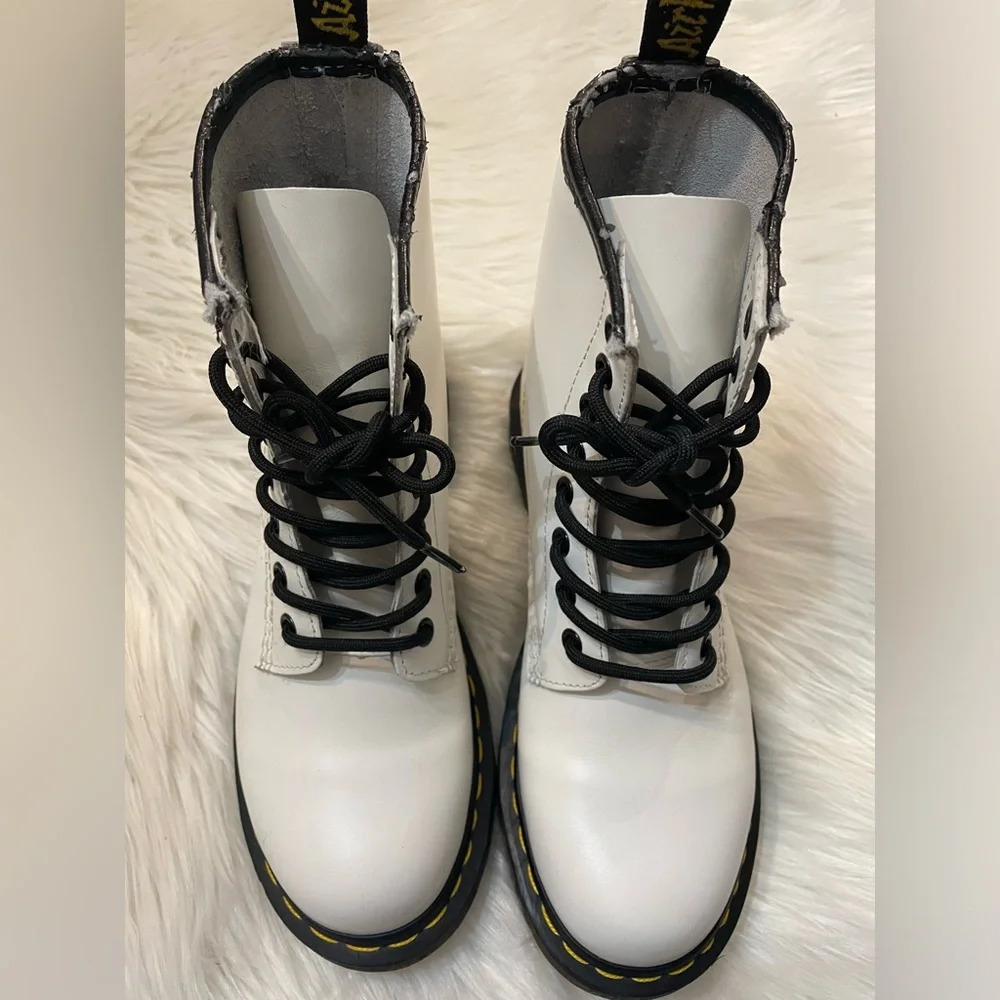 Dr. Martens White Leather Lace Up boots- Women's 7 - Picture 14 of 16